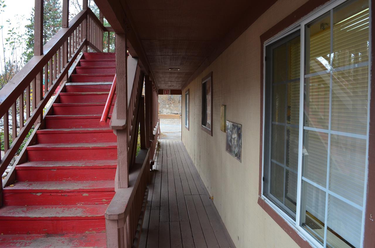Deep Creek Motel Running Springs Buitenkant foto